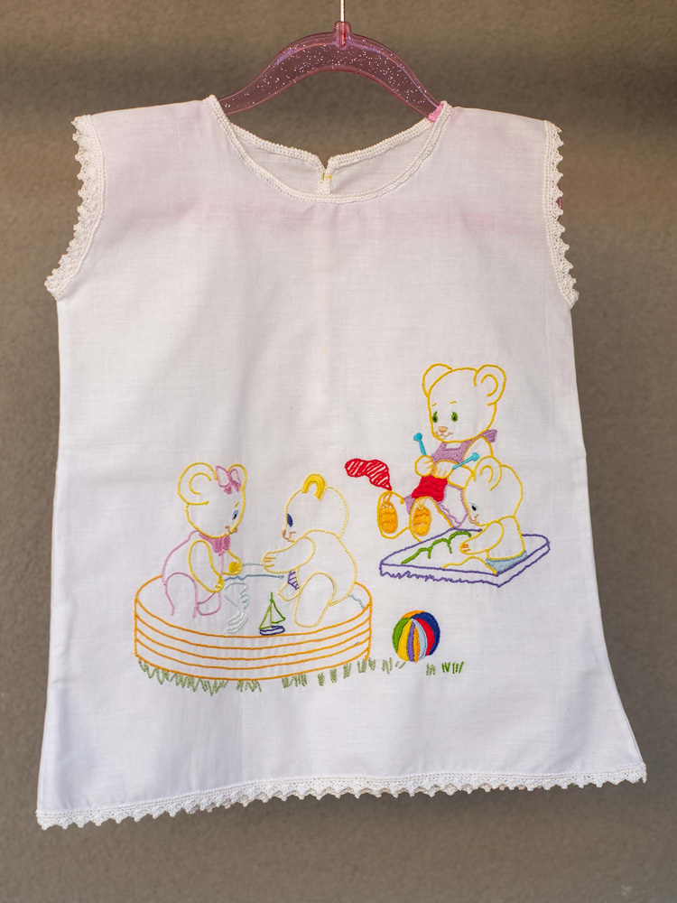 T-shirt bébé brodé